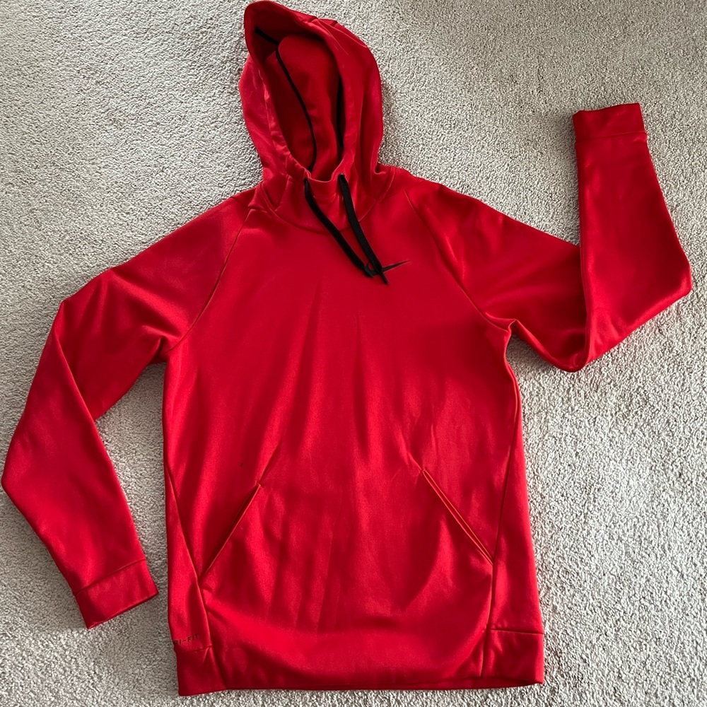 Nike Therma-Fit drifting pullover training hoodie.